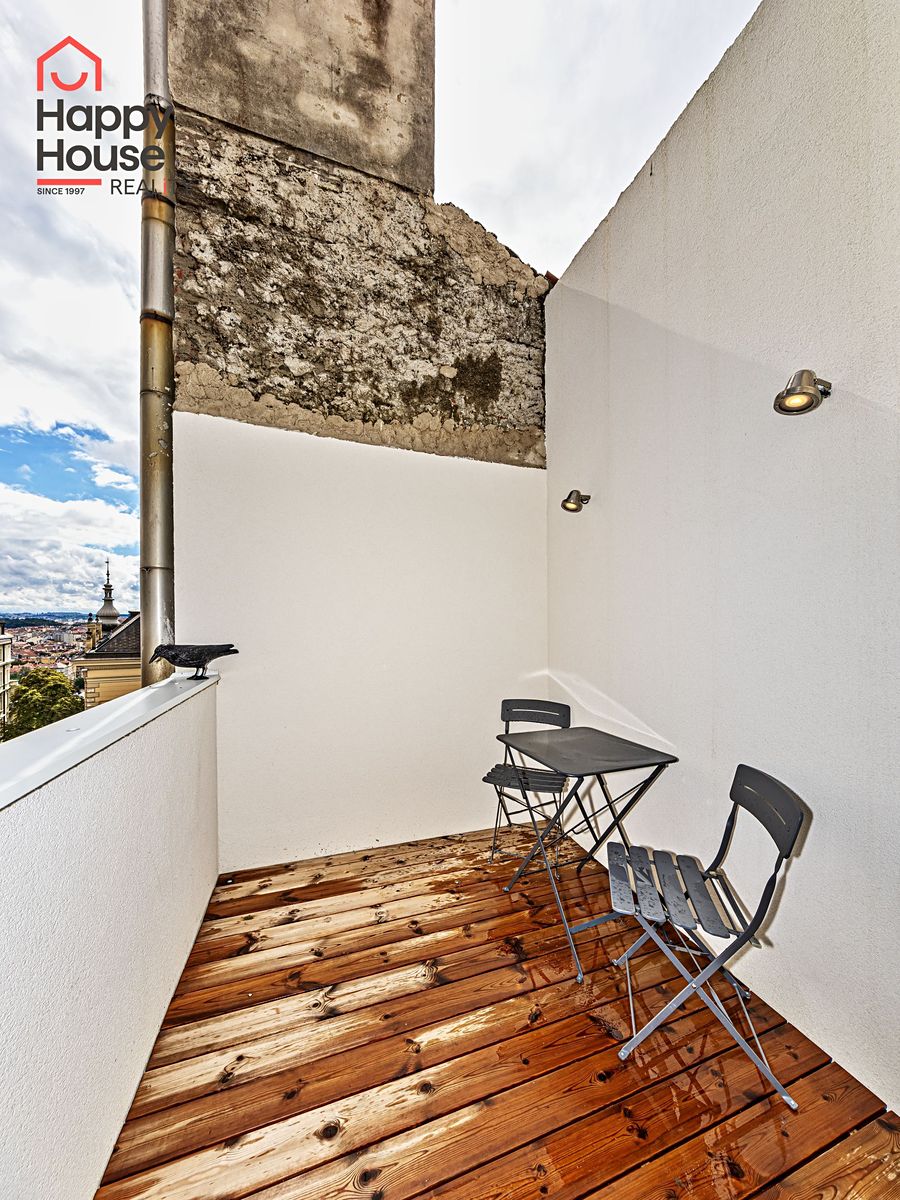 Pronájem bytu 2+1 92 m² – fotografie 3