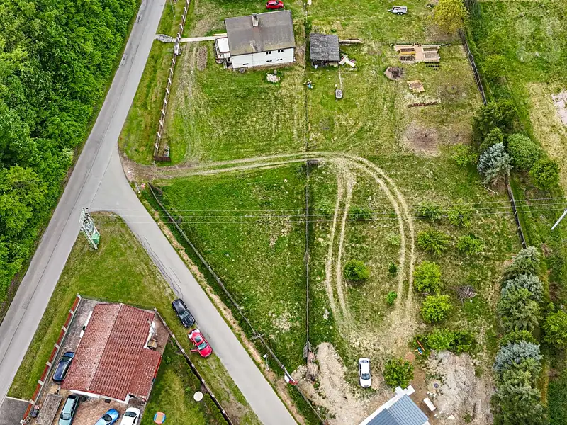 Prodej stavebního pozemku 812 m², Klamoš – náhled fotky 3