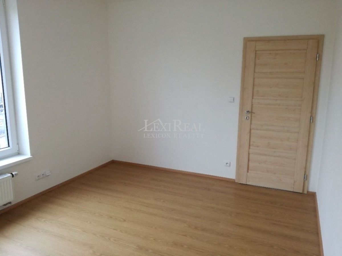 Pronájem rodinného domu 154 m², pozemek 404 m² – fotografie 5