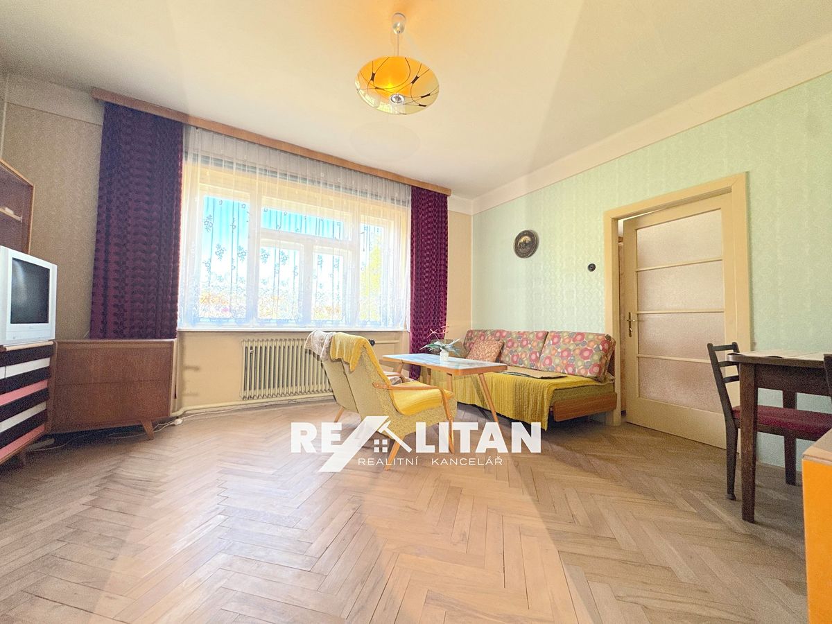 Prodej rodinného domu 183 m², pozemek 890 m² – fotografie 4