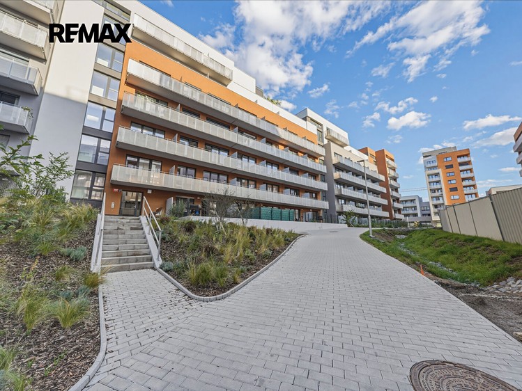 Квартира 1+kk на продаж, 37 м² (21 з 24)
