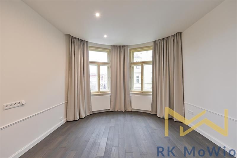 Pronájem bytu 4+kk 167 m² – fotografie 4