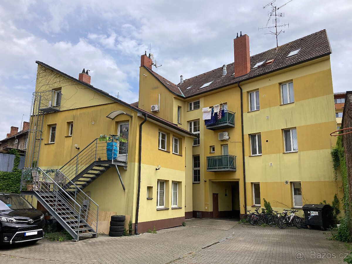Prodej činžovního domu 605 m² – fotografie 2