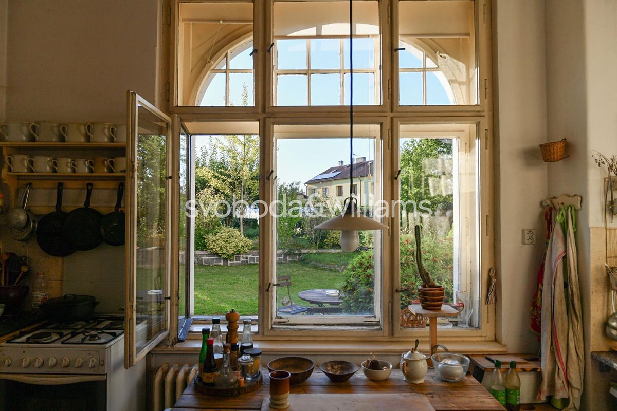 Prodej rodinného domu 341 m², pozemek 2310 m² – fotografie 3