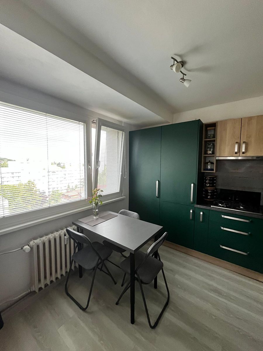 Pronájem bytu 3+1 76 m² – fotografie 2