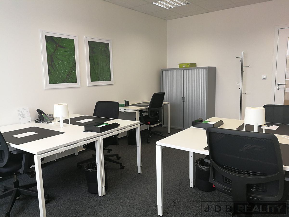 Pronájem kanceláře 75 m² – fotografie 2
