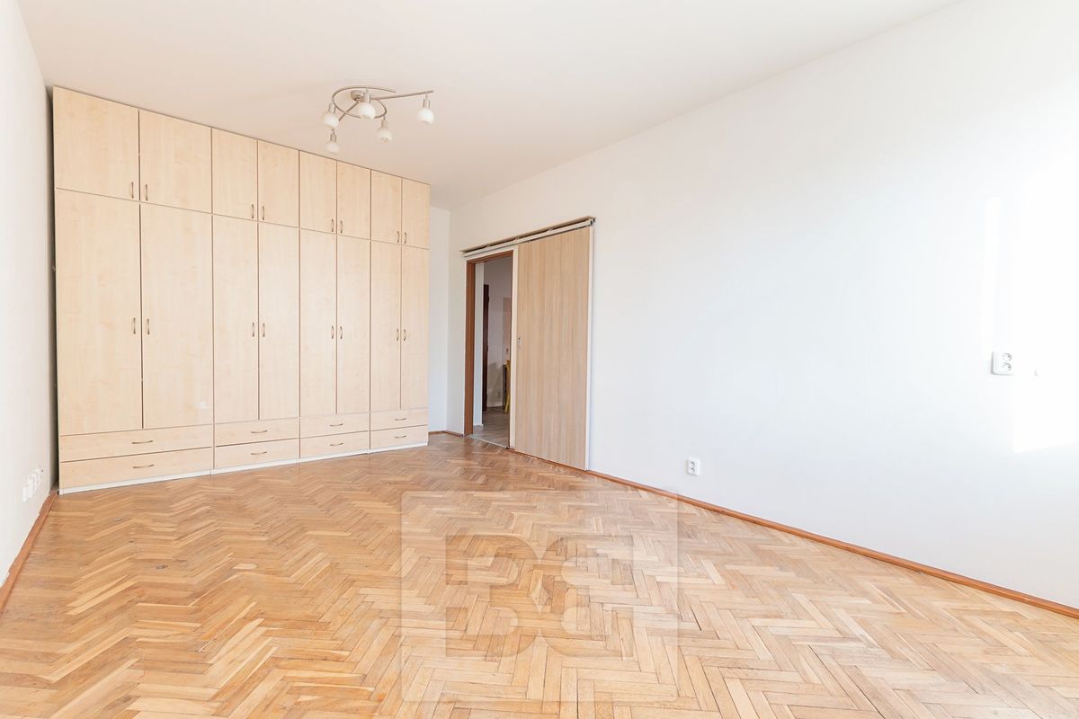 Pronájem bytu 2+1 49 m² – fotografie 4