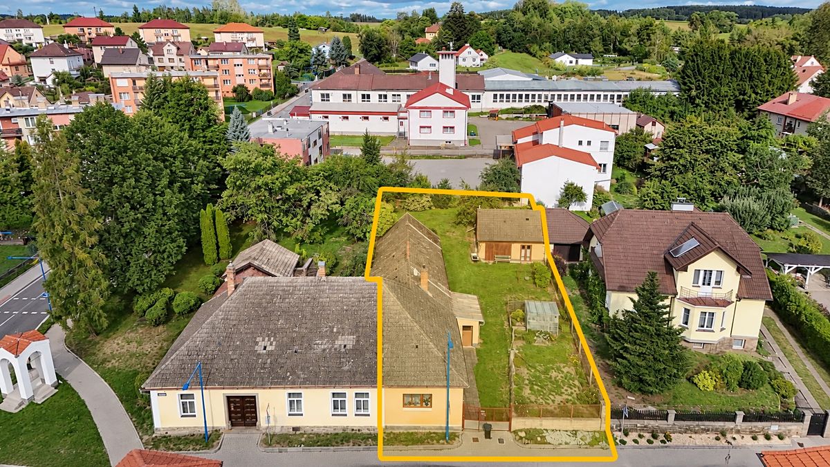 Prodej rodinného domu 114 m², pozemek 744 m² – fotografie 2