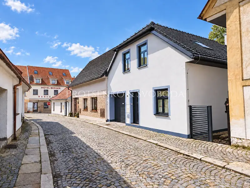 Prodej rodinného domu 215 m², pozemek 320 m², Kamenice nad Lipou – náhled fotky 3