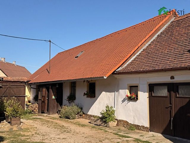 Prodej rodinného domu 536 m², pozemek 807 m² – fotografie 3