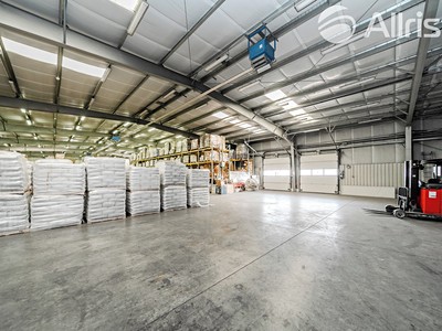 Комерційне приміщення в оренду, 1 000 м² (2 з 17)