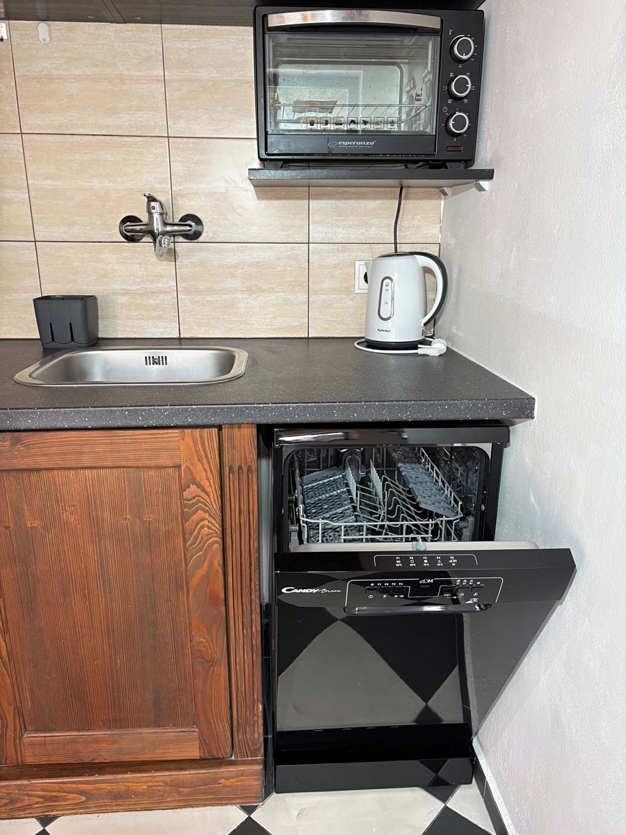 Pronájem bytu 1+kk 34 m² – fotografie 3