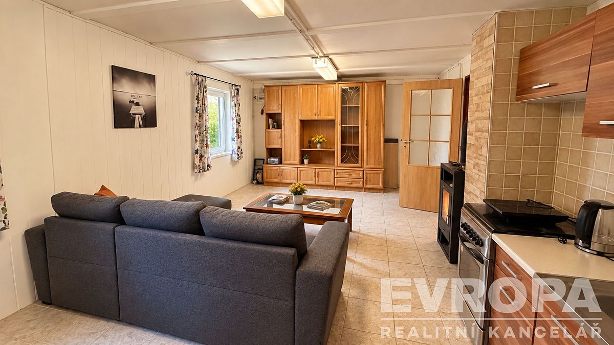Prodej chaty 89 m², pozemek 670 m² – fotografie 3