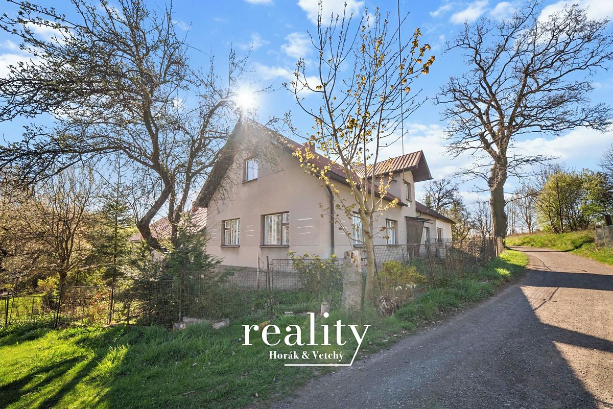 Prodej rodinného domu 110 m², pozemek 1948 m² – fotografie 3