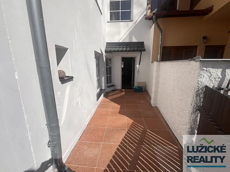 Prodej rodinného domu 241 m², pozemek 130 m², Česká Kamenice – náhled fotky 2