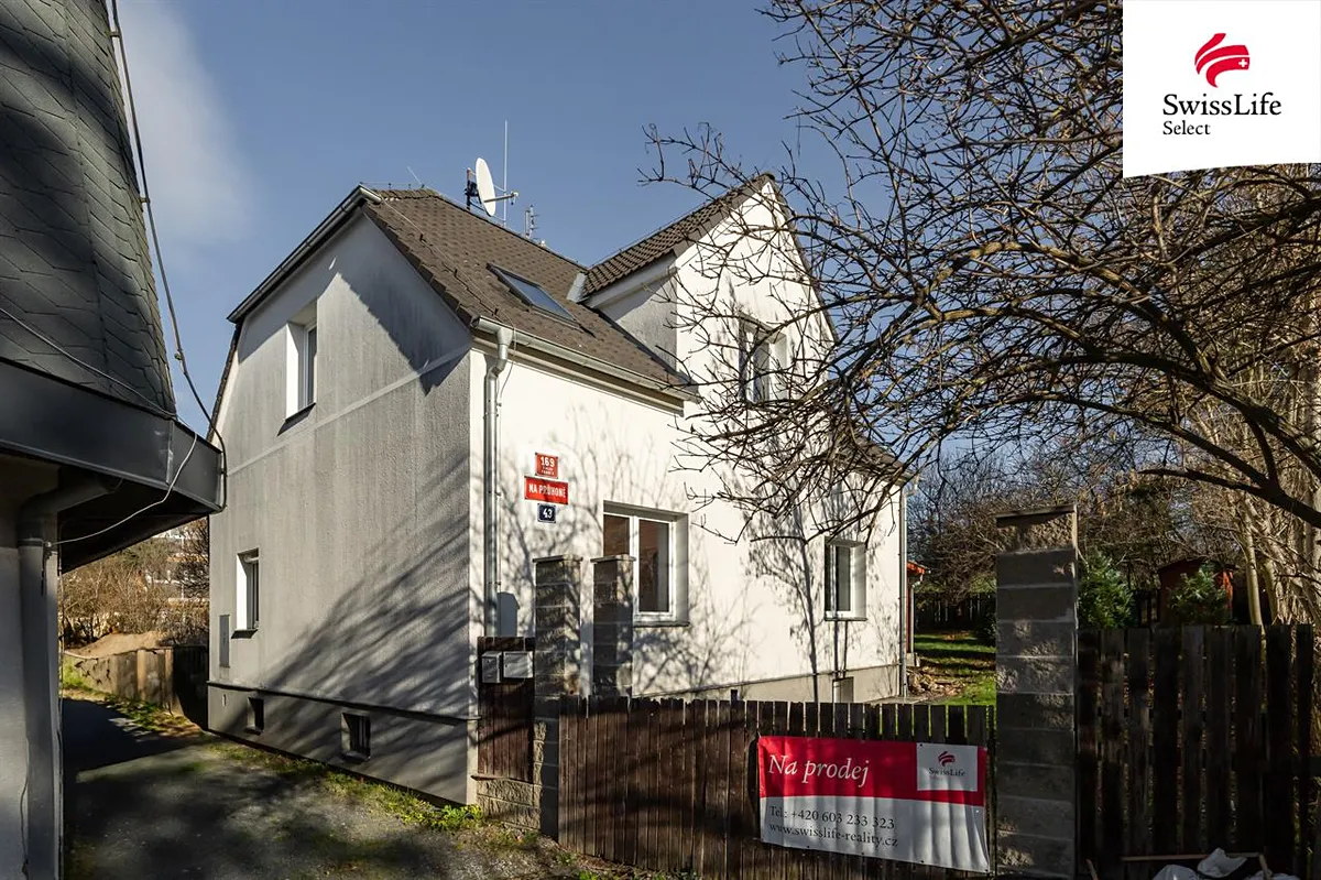 Prodej rodinného domu 196 m², pozemek 462 m²