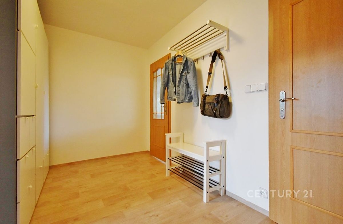 Pronájem bytu 2+1 54 m² – fotografie 3