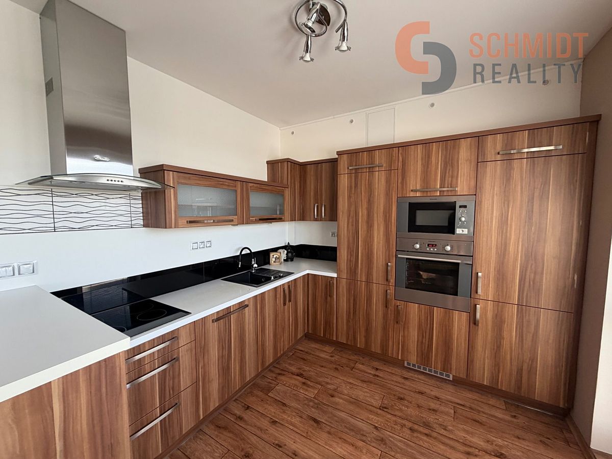 Pronájem bytu 3+kk 74 m²