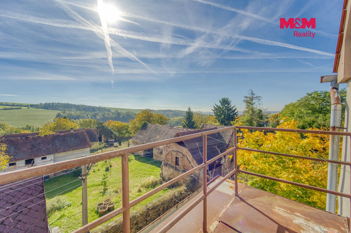 Prodej rodinného domu 158 m², pozemek 83 m² – fotografie 2
