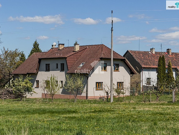 Haus zum Kauf, 200 m² (1 von 69)