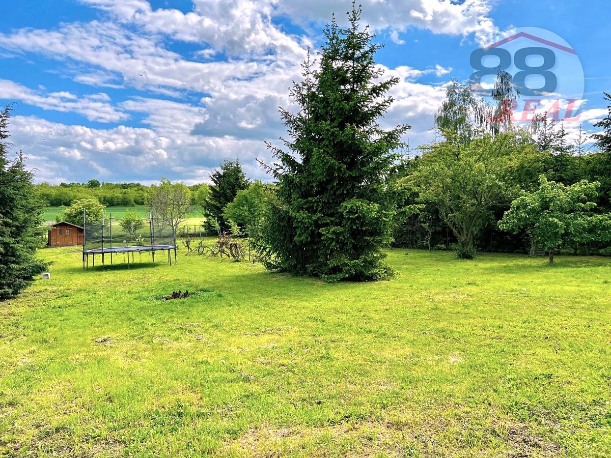 Prodej stavebního pozemku 1301 m² – fotografie 3