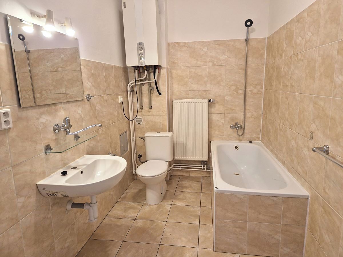 Pronájem bytu 2+kk 50 m² – fotografie 4