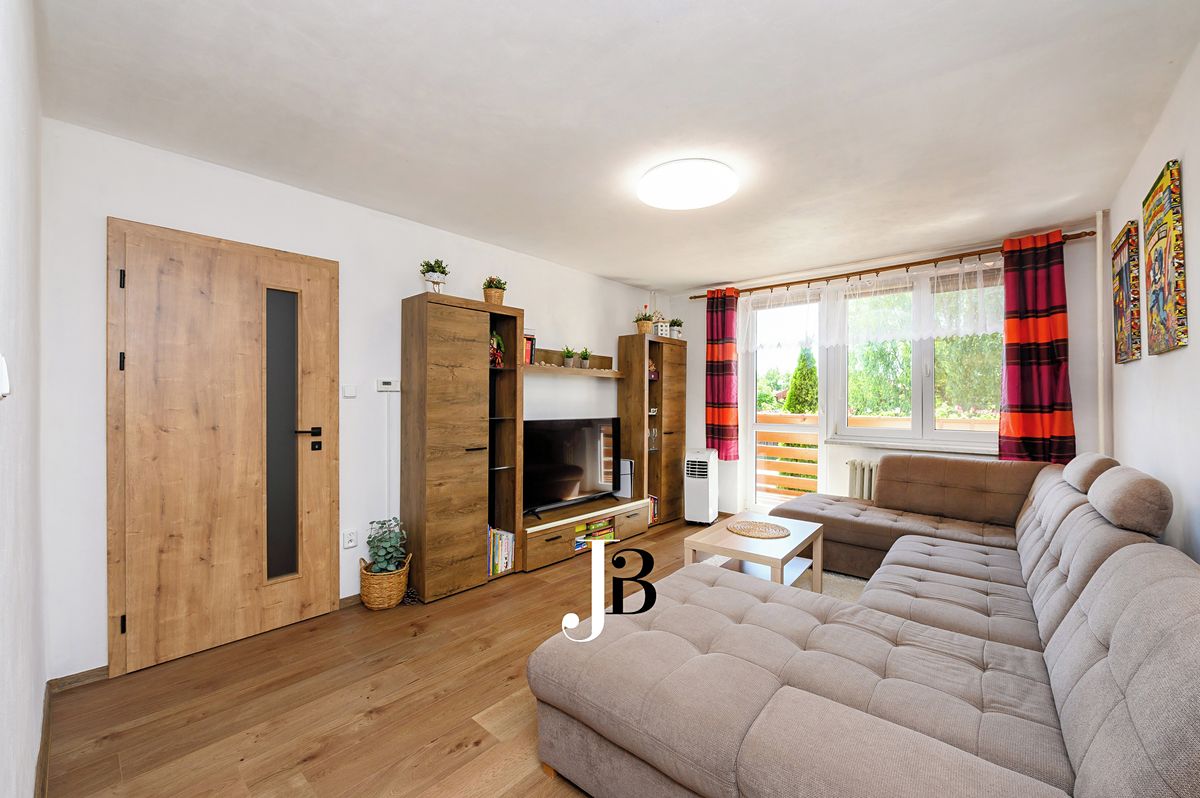 Prodej rodinného domu 138 m², pozemek 242 m² – fotografie 3