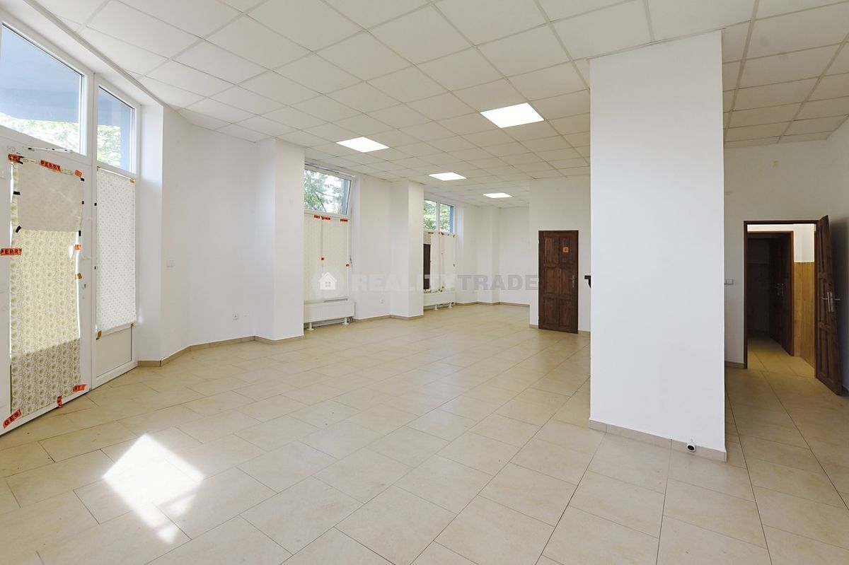 Pronájem obchodního prostoru 71 m²