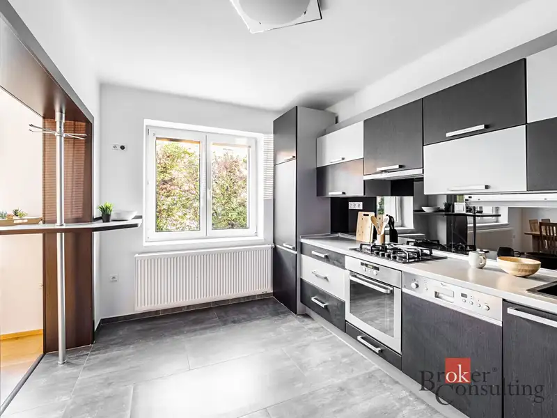 Prodej bytu 2+1 68 m², Třeboň – náhled fotky 2