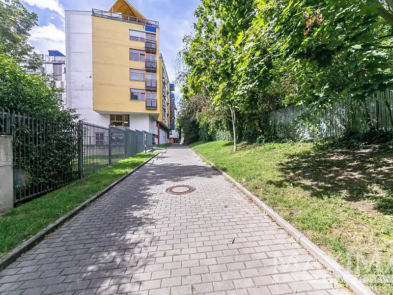 Prodej kanceláře 112 m², Praha – náhled fotky 3