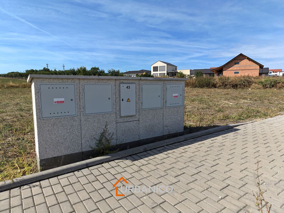 Prodej stavebního pozemku 654 m² – fotografie 3