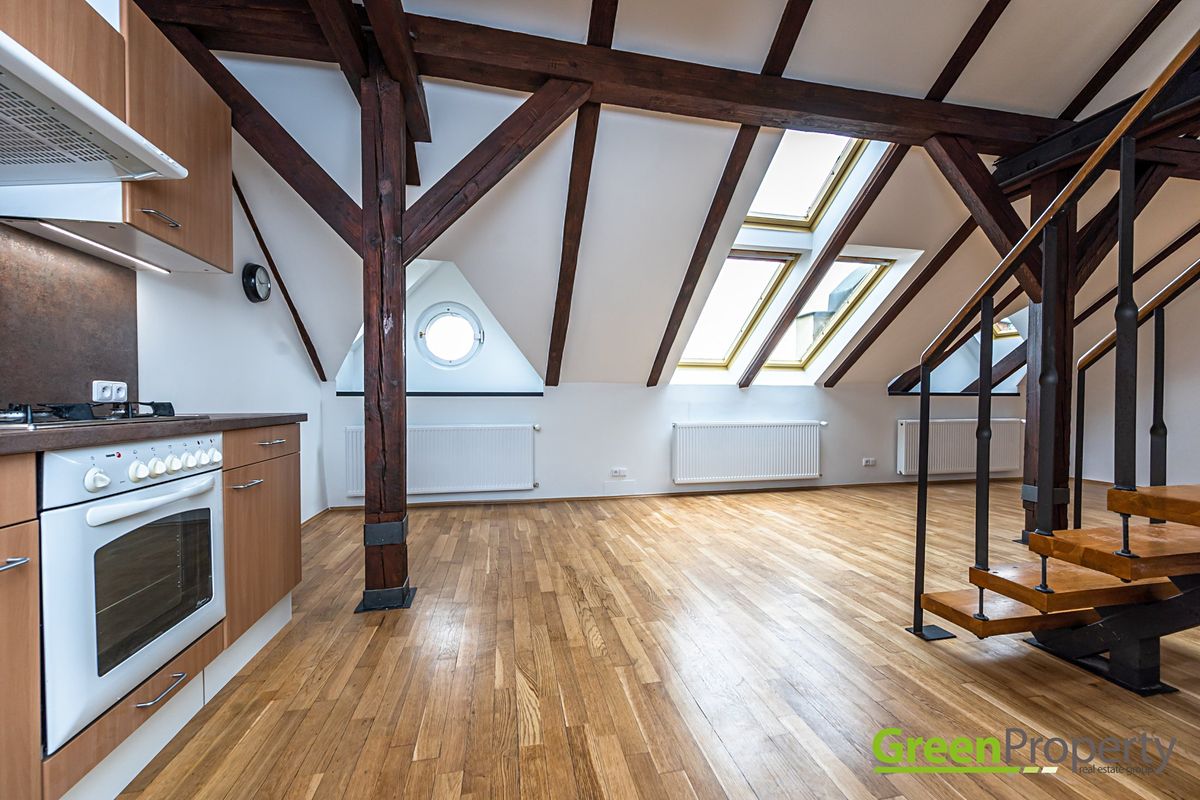 Pronájem bytu 3+kk 101 m² – fotografie 3