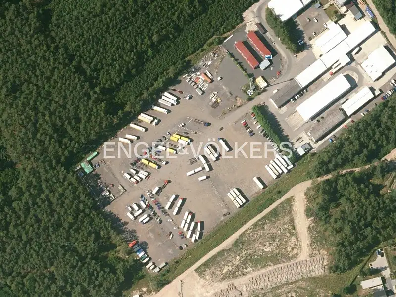 Pronájem specifického typu nemovitosti 2000 m², Plzeň – náhled fotky 1