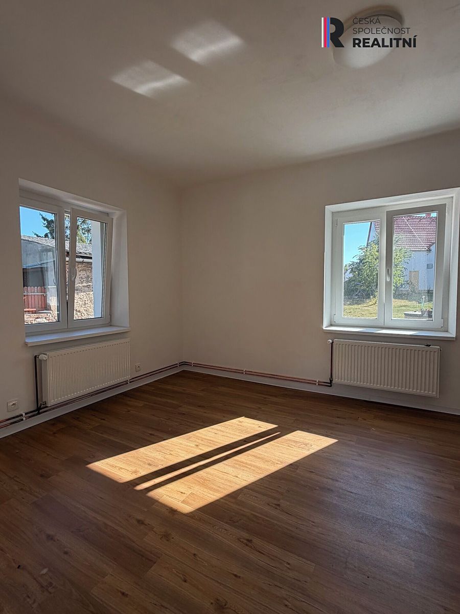 Pronájem bytu 3+kk 96 m² – fotografie 3