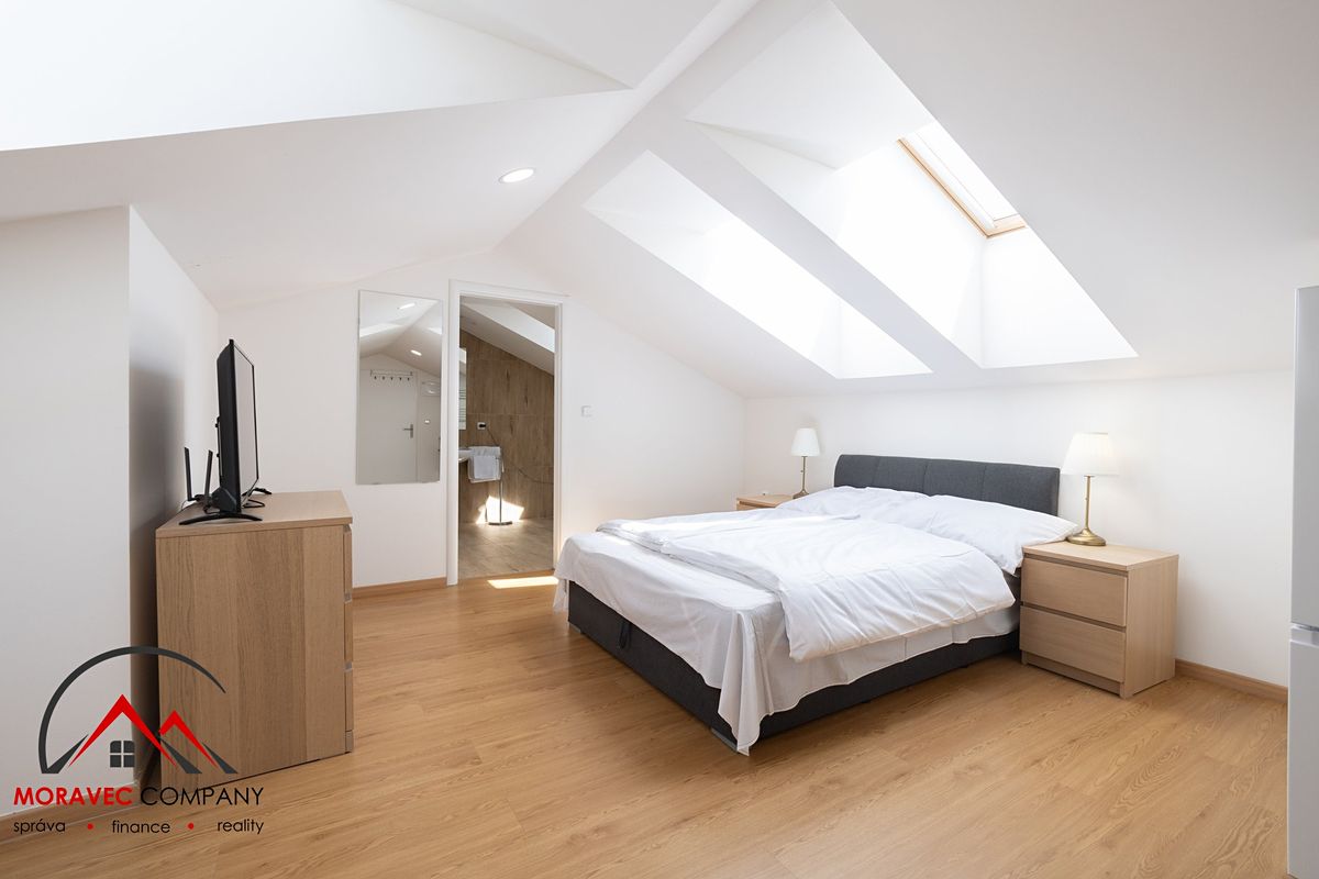Pronájem bytu 1+kk 33 m²