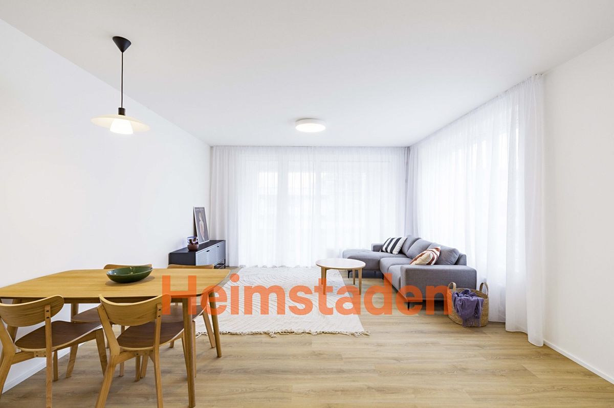 Pronájem bytu 3+kk 85 m² – fotografie 5