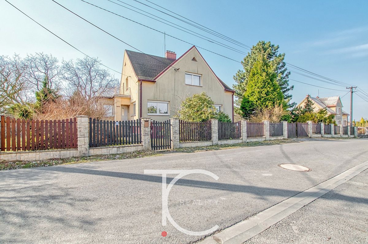 Prodej rodinného domu 180 m², pozemek 1800 m² – fotografie 4