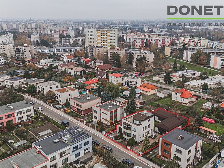 Будинок на продаж, 240 м² (4 з 17)