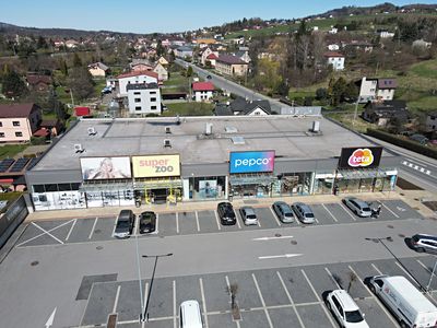 Pronájem obchodního prostoru 300 m²