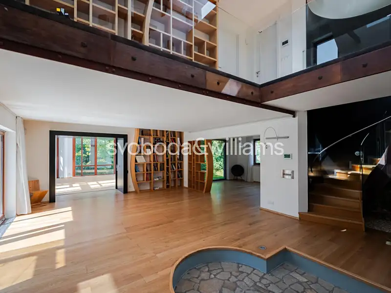 Prodej vily 378 m², pozemek 1504 m², Praha – náhled fotky 2