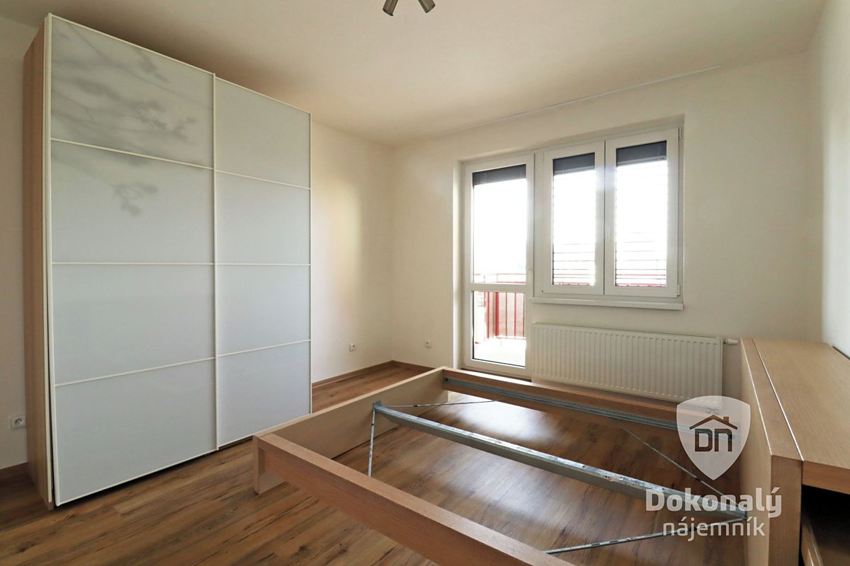 Pronájem bytu 2+kk 50 m² – fotografie 2