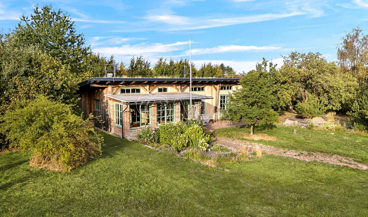 Prodej rodinného domu 144 m², pozemek 10890 m²