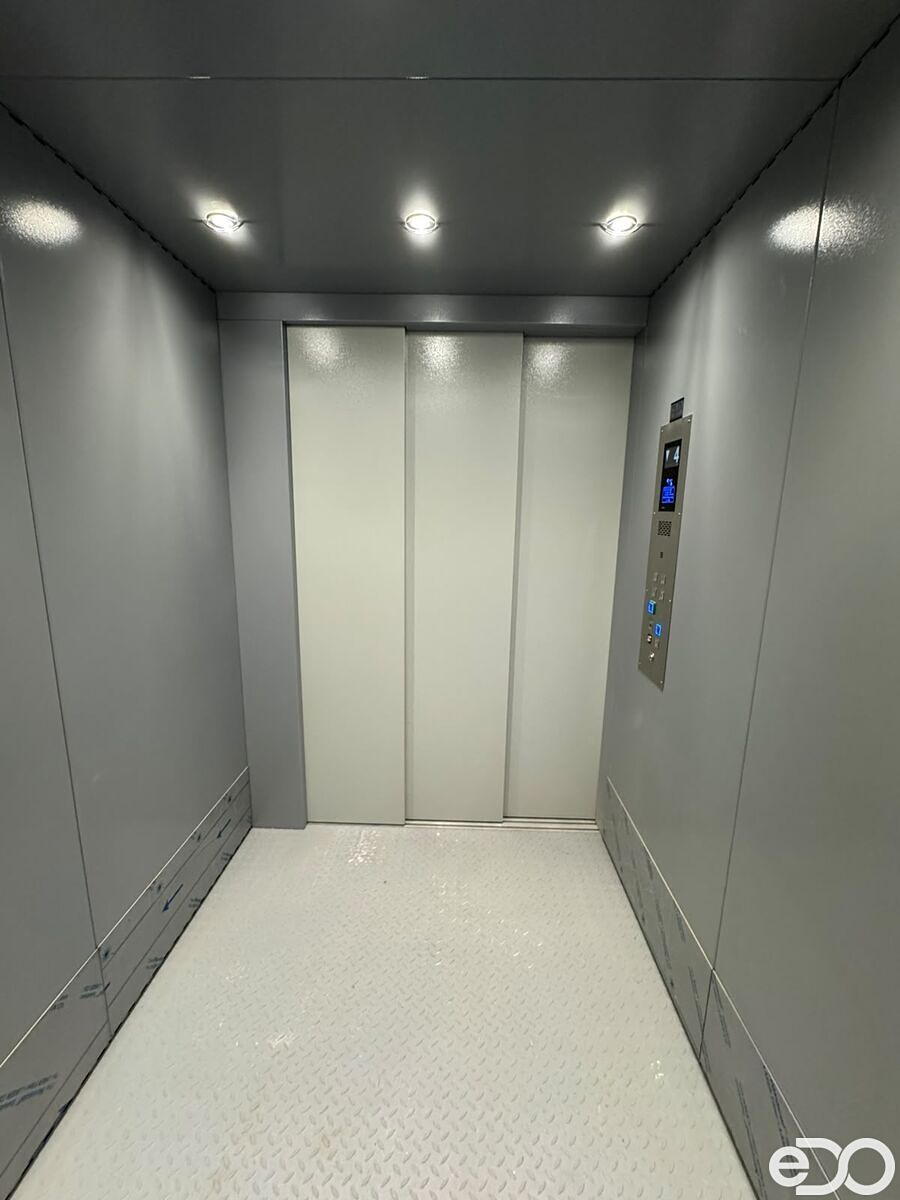 Pronájem skladového prostoru 1706 m² – fotografie 4