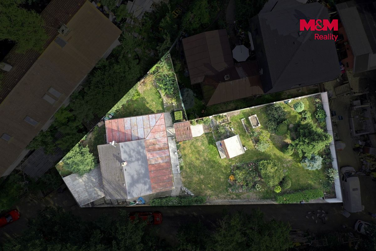 Prodej rodinného domu 160 m², pozemek 715 m² – fotografie 3