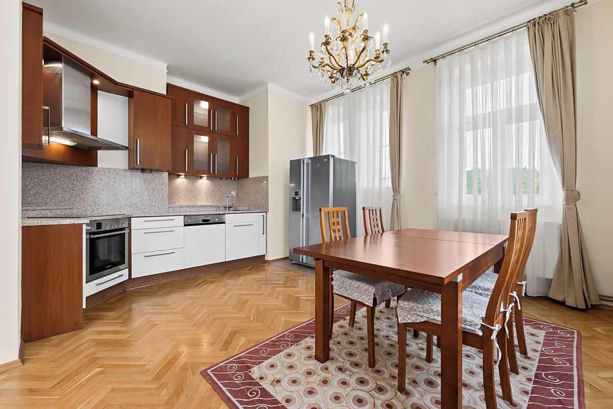 Pronájem bytu 3+kk 110 m²