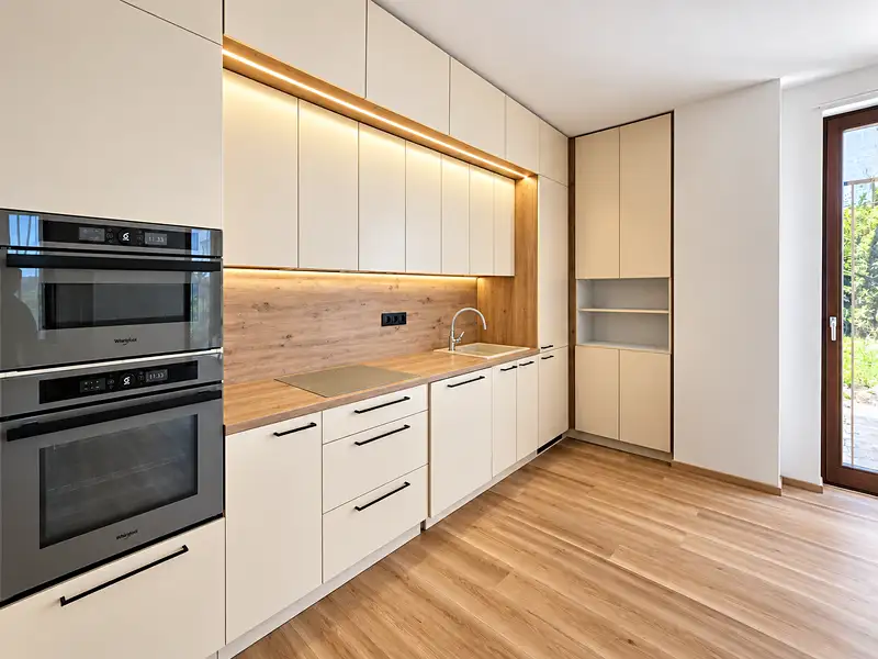 Prodej bytu 3+kk 80 m², Praha – náhled fotky 1