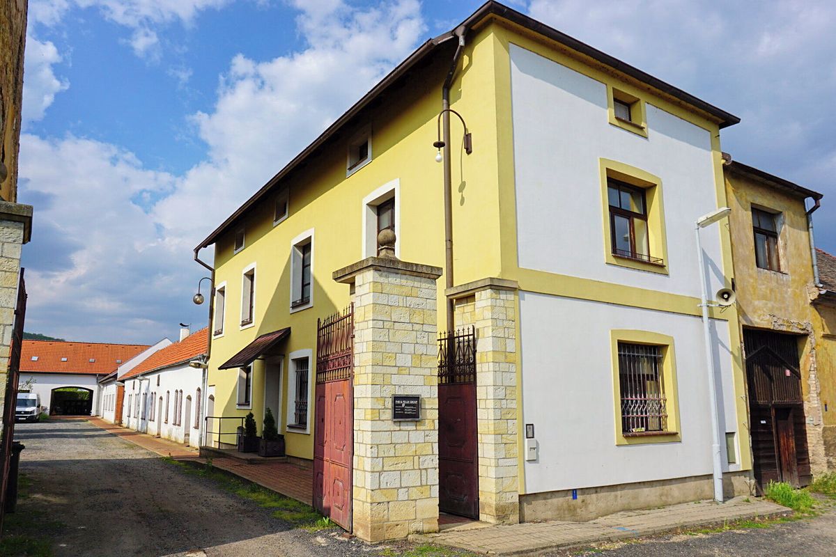 Prodej skladového prostoru 3501 m² – fotografie 2