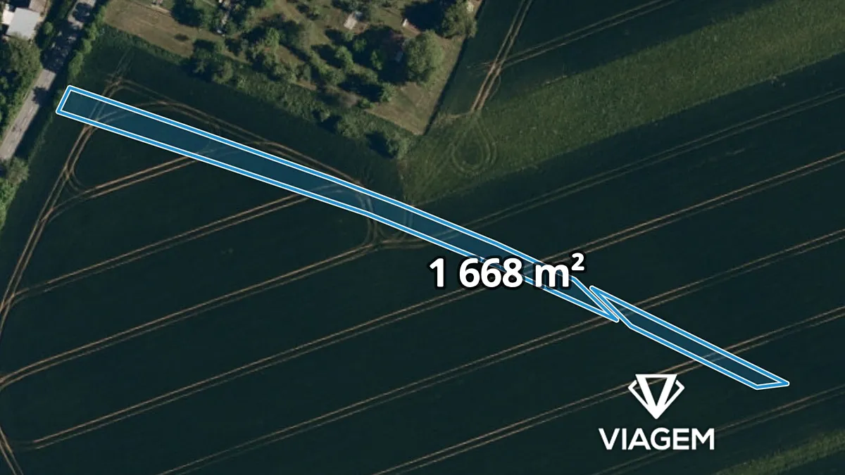 Prodej podílu 1/2 pole 834 m²