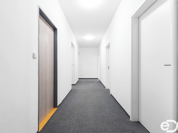 Pronájem bytu 3+kk, 99 m² (6 z 17)