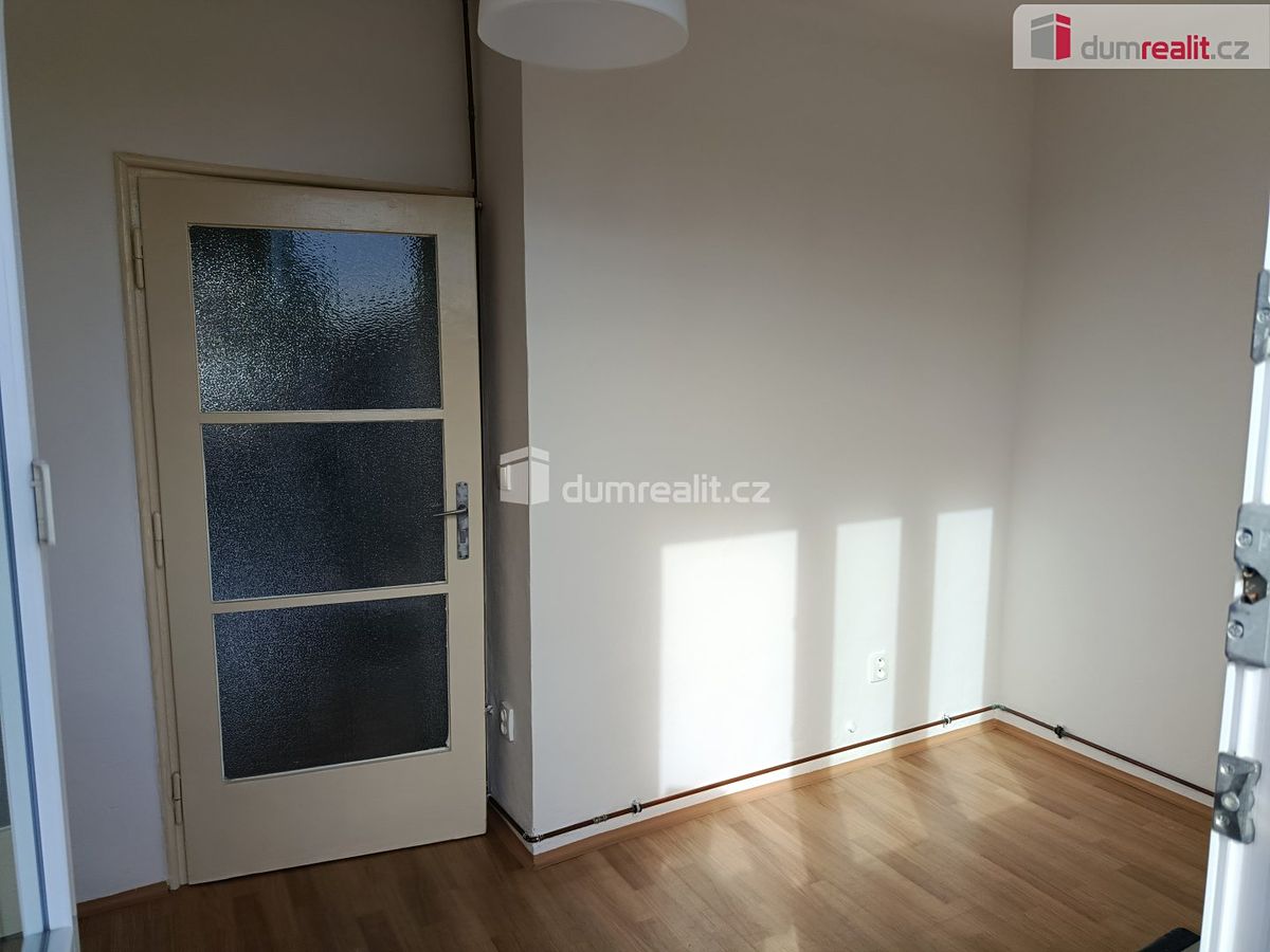 Pronájem bytu 2+kk 39 m² – fotografie 4